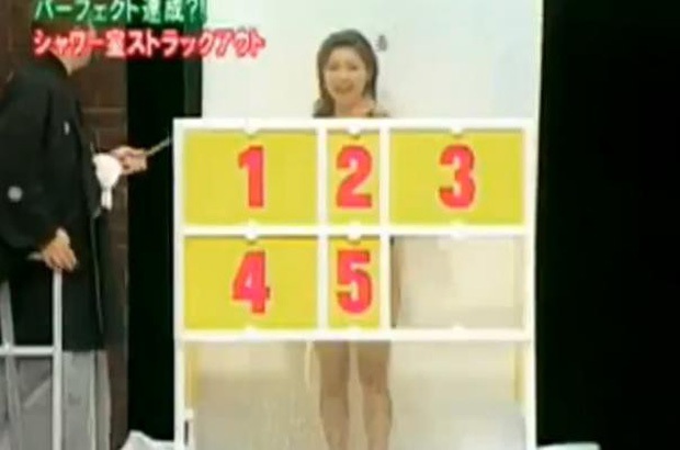 Sốc tận óc với loạt gameshow đậm chất 18+ của Nhật Bản: Cởi đồ, khỏa thân ngay trên sóng truyền hình! - Ảnh 1.